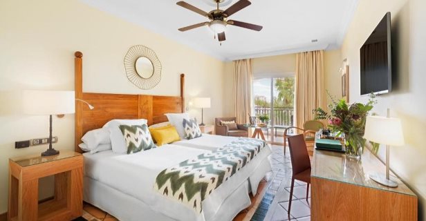 Bahía Del Duque Resort