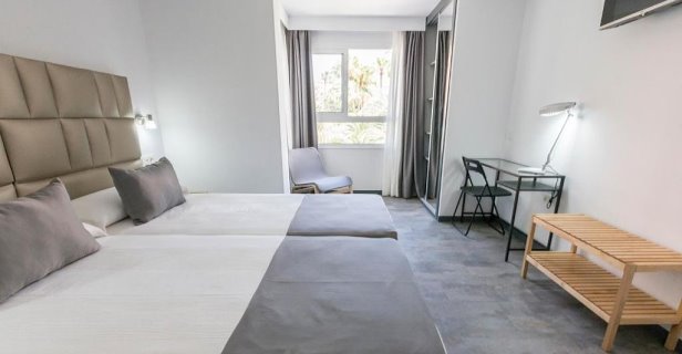 Bajondillo Beach Cozy Inns