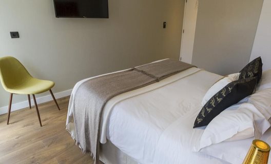 Bed And Breakfasts Bairro Alto Suites