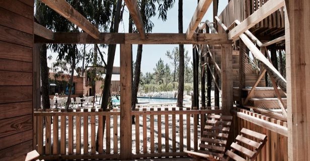 Bukubaki Ecosurf Resort