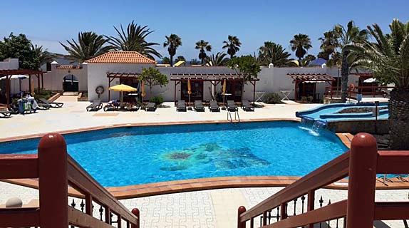Bungalows Castillo Club Lake