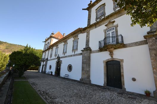 Casa Das Torres De Oliveira