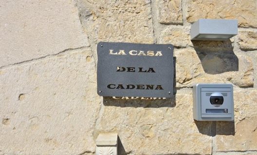 Casa De La Cadena