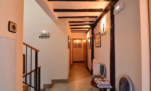 Casa De La Cadena