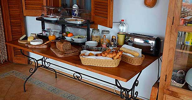 Casa Roble B&b