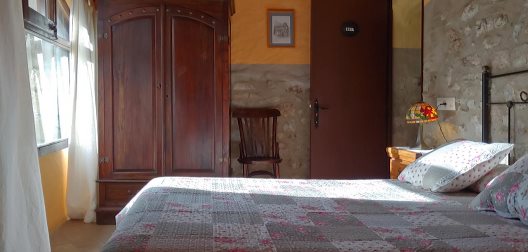 Casa Rural Masia Can Pei