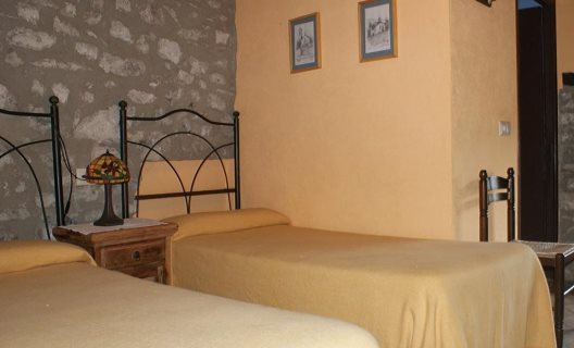 Casa Rural Masia Can Pei