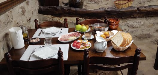 Casa Rural Masia Can Pei