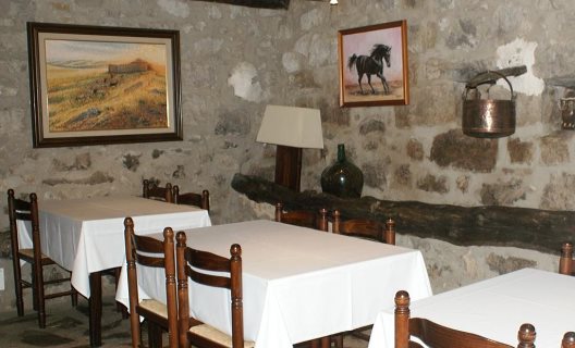 Casa Rural Masia Can Pei