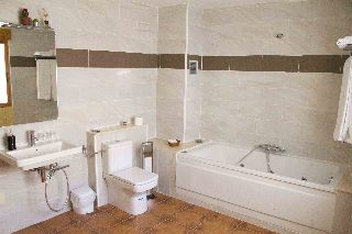 Casa Rural Rooms Magnanimus