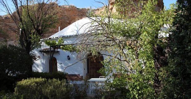 Casas Cuevas La Tala