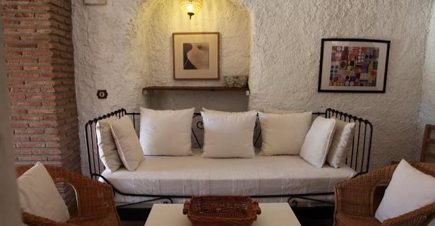 Casas Cuevas La Tala