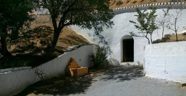 Casas Cuevas La Tala