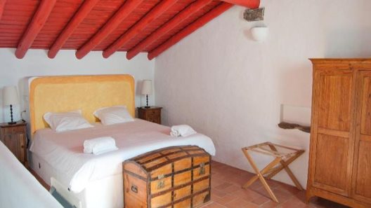 Casas De Pedralva