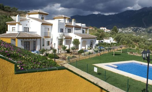 Casas Rurales Castillo De Zalia
