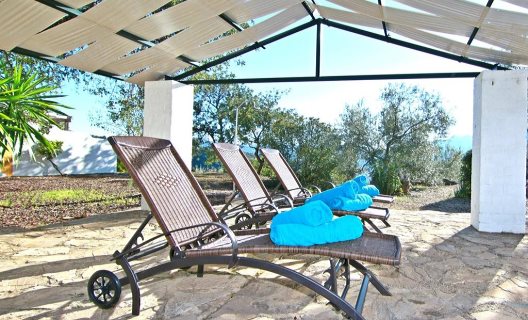 Casas Rurales Los Algarrobales