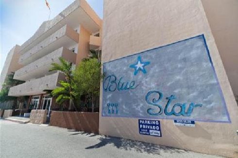 Apartamentos Blue Star