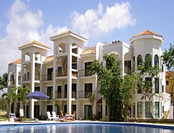 Apartamentos Encanto Paseo Del Sol Family Deluxe Condominiums