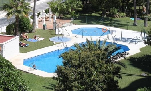 Apartamentos Jardines Del Gamonal