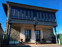 Apartamentos La Llongar