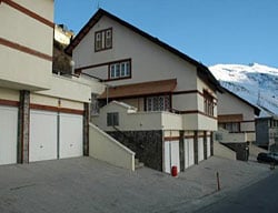 Apartamentos Las Tuyas 3000