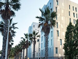 Apartamentos Lugaris Beach