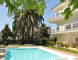 Apartamentos Montemayor