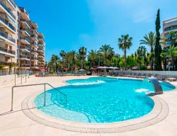 Apartamentos Rentalmar Salou Playa Family Suites