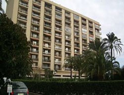 Apartamentos Torre De La Roca