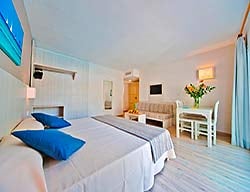 Aparthotel Club Es Talaial