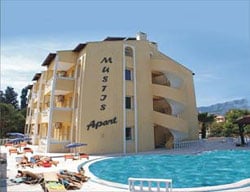 Aparthotel Mustis Family