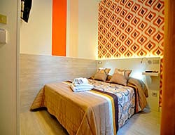 Hostal Far Home Plaza Mayor