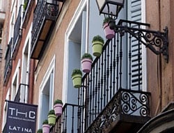 Hostal Thc Latina