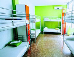 Hostal Yellow Nest
