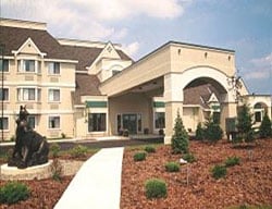 Hotel Black Bear Inn Conference Center & Suites
