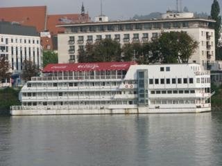 Hotel Botel Gracia