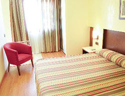 Hotel Catalonia Born