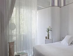 Hotel Chic & Basic Born