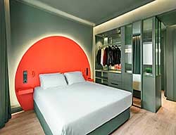 Hotel Chic & Basic Dot