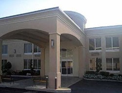Hotel Clarion Inn And Summit Center