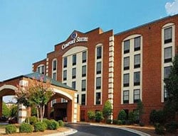 Hotel Comfort Suites Greensboro Airport