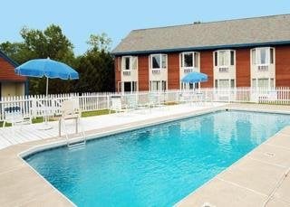 Hotel Econo Lodge Inn Suites Shelburne Burlington-Stowe-Vermont