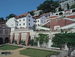 Hotel Golden Well