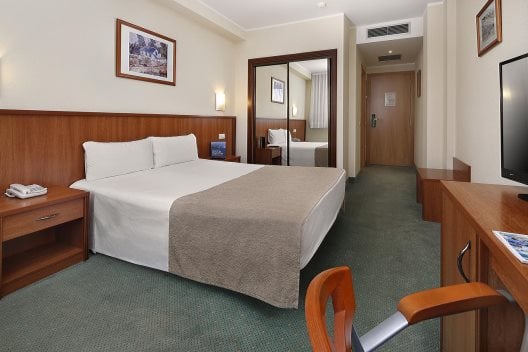 Hotel Hc Ciutat De Berga - Berga - Barcelona