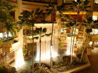 hotel-hyatt-regency-waikiki-beach-resort-spa-honolulu-oahu-hawaii