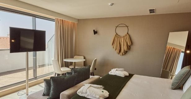 Hotel Omid Saldanha