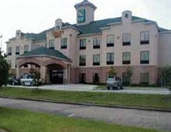 Hotel Quality Suites Bush-iah Airport