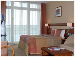 Hotel Ramada & Suites Excel