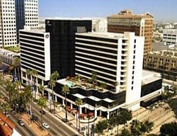Hotel Renaissance Long Beach