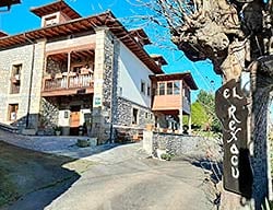 Hotel Rural El Rexacu